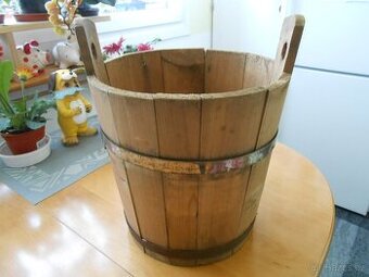 RETRO dřevěný džber 30cm x 30cm - starý - použitý