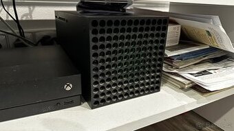 Xbox Series X 1TB + 2 ovladače