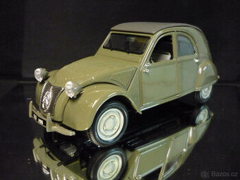 Citroen 2CV Maisto 1/18