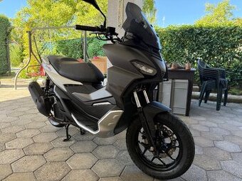 Aprilia sr gt 125