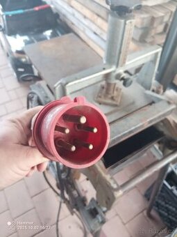 Prodám hoblovku s protahem MS250