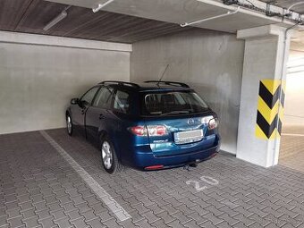 Pronájem garážového stání 15 m2 Praha, Bryksova