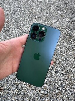 IPhone 13 Pro - baterie 100% green