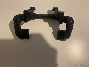 Držáky brzdových třmenů BMW E90 – originál, plně funkční, za - 1