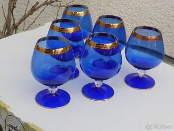 Zlacené modré sklo - sklenky - šest kusů