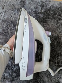 Žehlička Braun textstyle 7