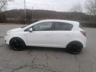 OPEL CORSA 1,4 16V 74kW SPORT - 1