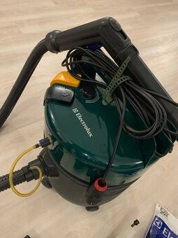 Vysavač, tepovač Electrolux