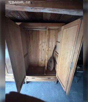 STAROŽITNÁ SKŘÍŇ 2KS 2000X1000MM