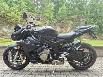 BMW S 1000 R - TOP STAV + VÝBAVA, AKRAPOVIČ 215.000,- Kč