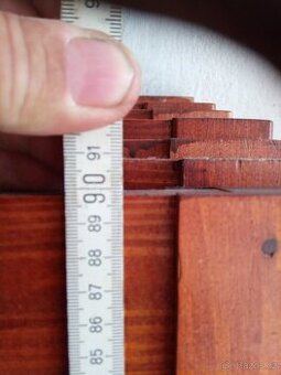 dvířka do pergoly nebo skrinkam