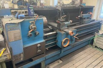 Soustruh hrotový SUI 50/2000