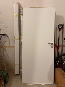 Plné interiérové dveře SOLODOOR - Pravé.