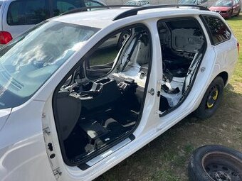 Škoda Octavia Combi III RS 2.0 TSI DSG, 2015