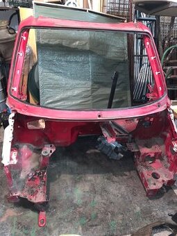 VW T4 přední část zdravé karoserie bez koroze