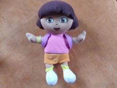 Plyšová panenka Dora (30 cm)