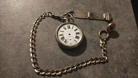Stříbrné kapesní hodinky + šatlén