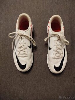 Sálovky Nike