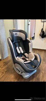 Rostouci Autosedacka Chicco NextFit Zip