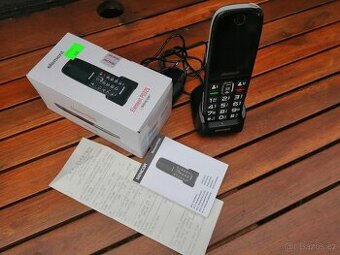 Seniorský SOS telefon Sencor