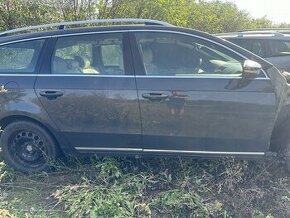 Volkswagen Passat B7 variant pravé dveře