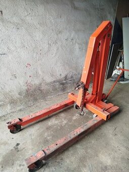 Prodám dílenský zvedak žirafa - 1