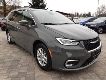 Chrysler Pacifica 3,6L V6 , 73.000km, Nový model, po servise