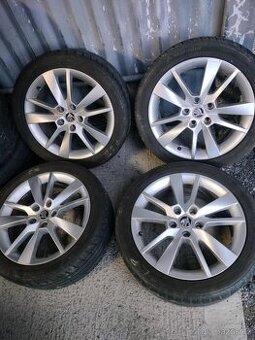 4ks alu disky orig. Škoda pneu 225/45 R17 6mm+