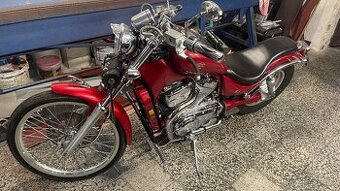 Suzuki Intruder VS800