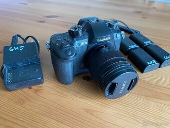Panasonic GH5 + příslušenství