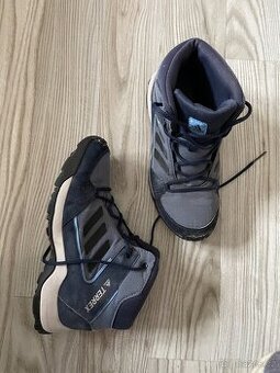 Dětské, kotníčkové boty Adidas  Terrex.Velikost 35-36