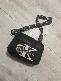 Kabelka crossbody - 1
