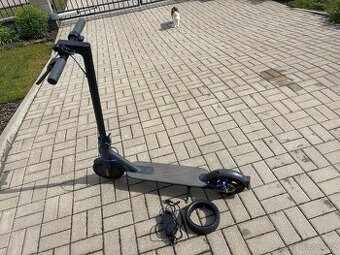 Elektrokoloběžka Xiaomi Mi Electric Scooter 3