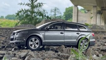 Audi Q7 2009 Kyosho 1:18
