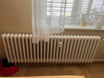 Litinové radiátory z bytu plně funkční