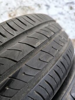 Kumho 185/60/15