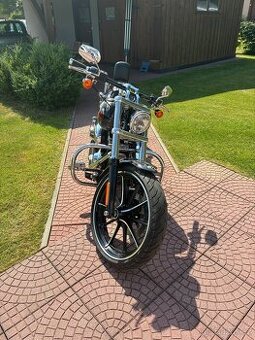 Harley Davidson breakout