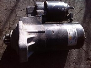 Starter BOSCH 0 986 017 830
