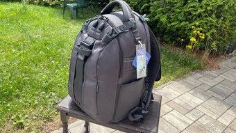 Fotobatoh Vanguard Skyborne 49, pro DSLR + notebook