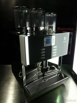 Plně automatický kávovar WMF Bistro 8400
