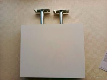Prodám nástěnnou polici bílý lesk 30x25x5cm
