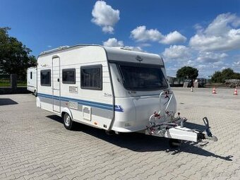 Hobby de luxe 450, 2002, 4osoby, stan, bojler, pevná postel