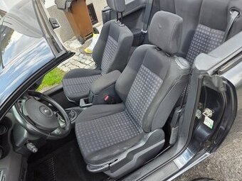 Renault Megane kabrio-sedačky