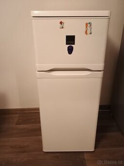 Lednice s mrazákem Zanussi CT180