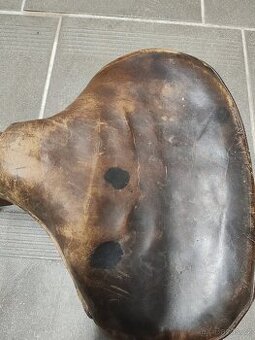 Sedlo Jawa Pérák - 1