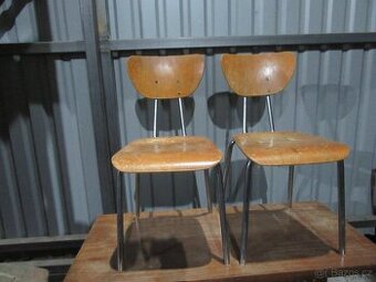 Nabízím elegantní staré židle Funkcionalismus. Původní stav.