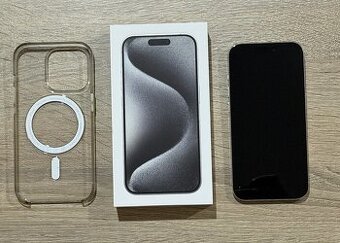 iPhone 15 Pro 128 GB bílý titan v záruční době