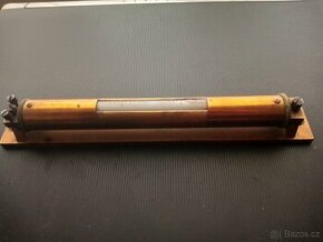 Stará mosazná vodováha