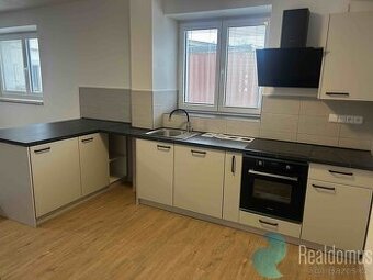 Pronájem moderního bytu 2+kk - 1