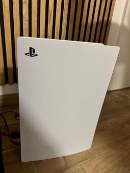 PlayStation 5 + ovladač DualSense